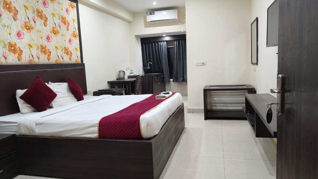 best hotels in newtown kolkata